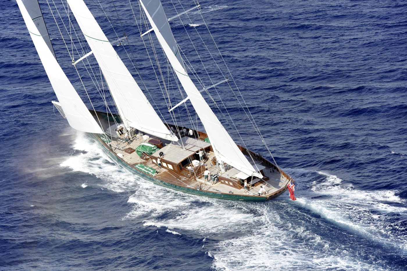 sailing yacht hetairos